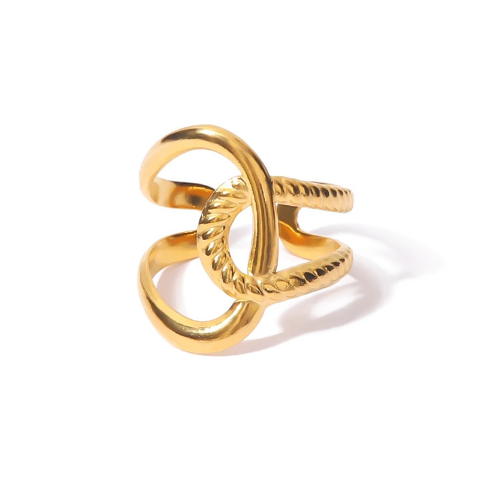 Soho Twist Ring