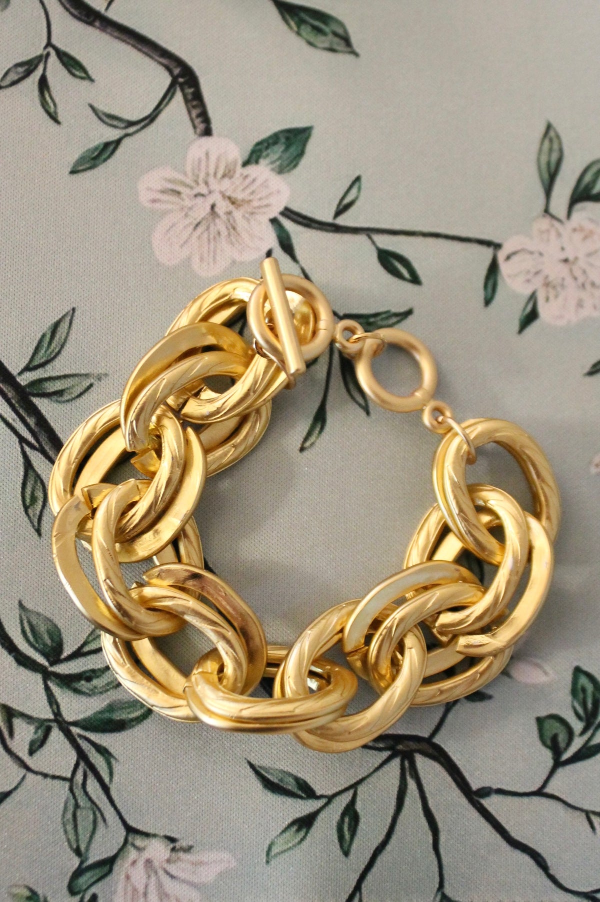 Matte Gold Oval Toggle Bracelet