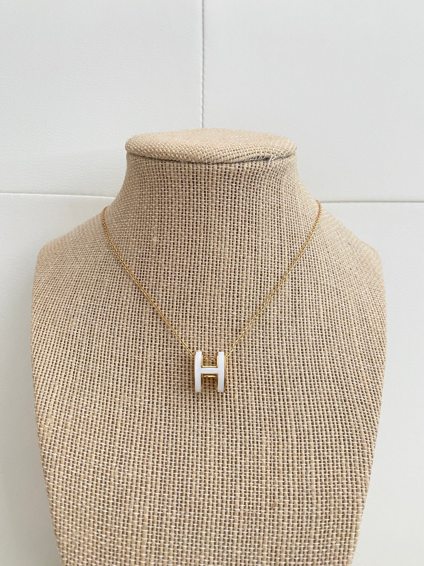 White H necklace